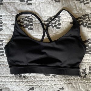 Ptula Catie sports bra
